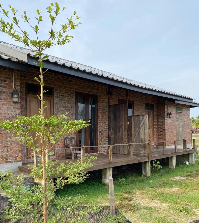 Sekepeng Penarek Kampung Penarik Exterior foto